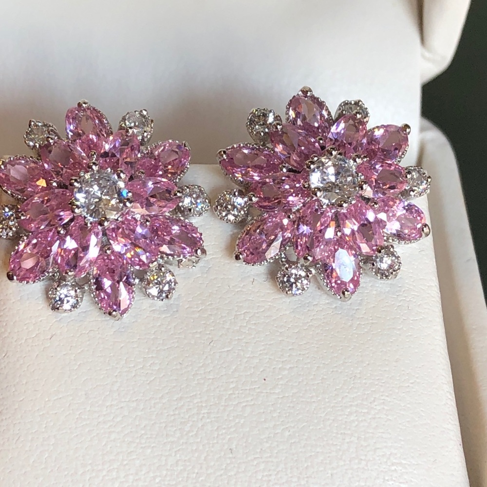 Sparkling CZ Stones Big Flower Stud Earrings.